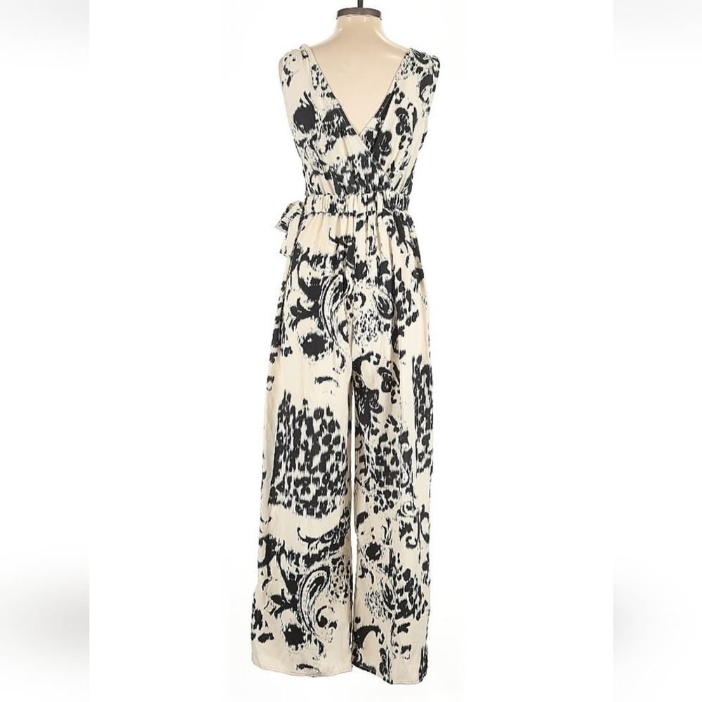 Entro Monochrome Patterned Jumpsuit Ivory & Black EUC - Picture 3 of 7